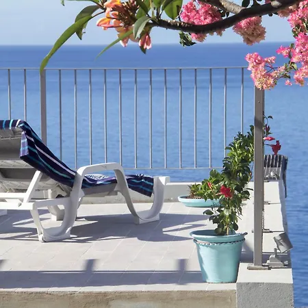Irlandas Seaside * Funchal (Madeira)
