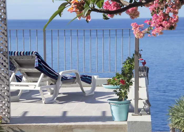 Irlandas Seaside * Funchal (Madeira)